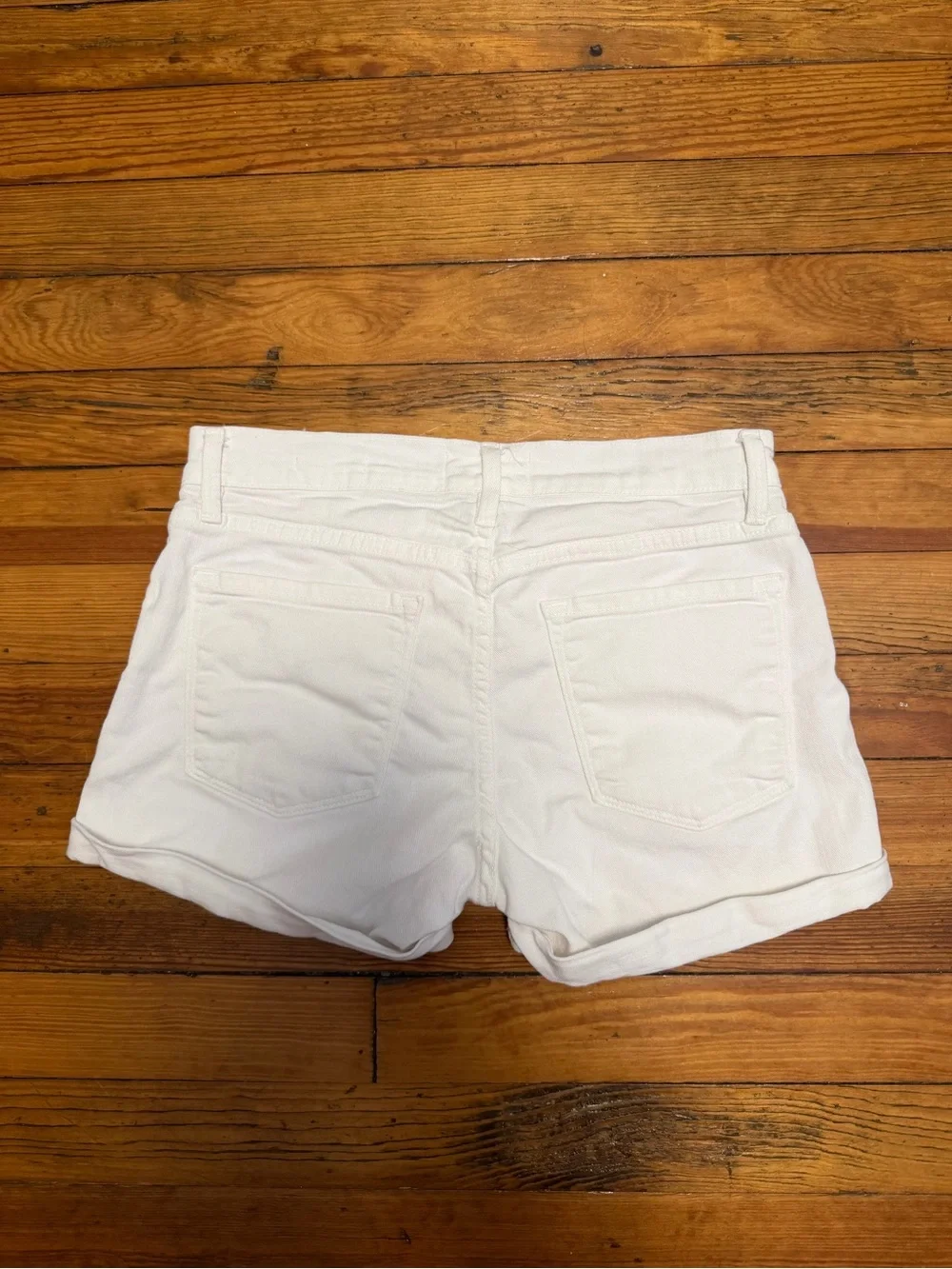 FRAME Le Cutoff White Denim Shorts Size 26 Raw Hem Rolled Cuff Stretch